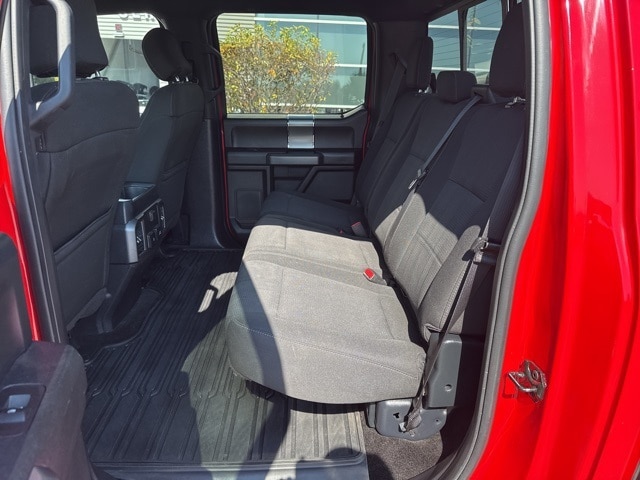 2017 Ford F-150 XLT photo 21