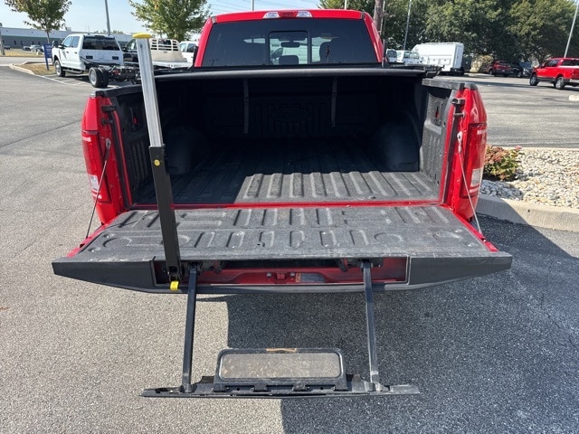 2017 Ford F-150 XLT photo 24