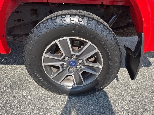 2017 Ford F-150 XLT photo 25