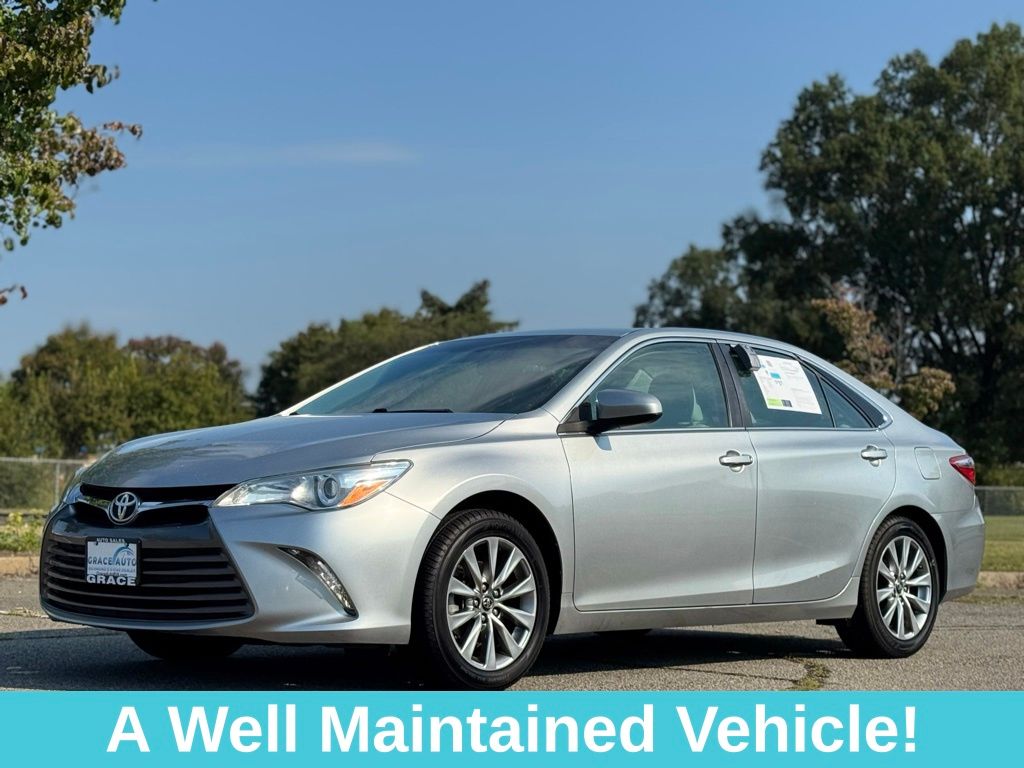 2017 Toyota Camry XLE XSE photo 3