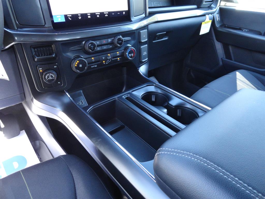 2025 Ford F-150 STX photo 17