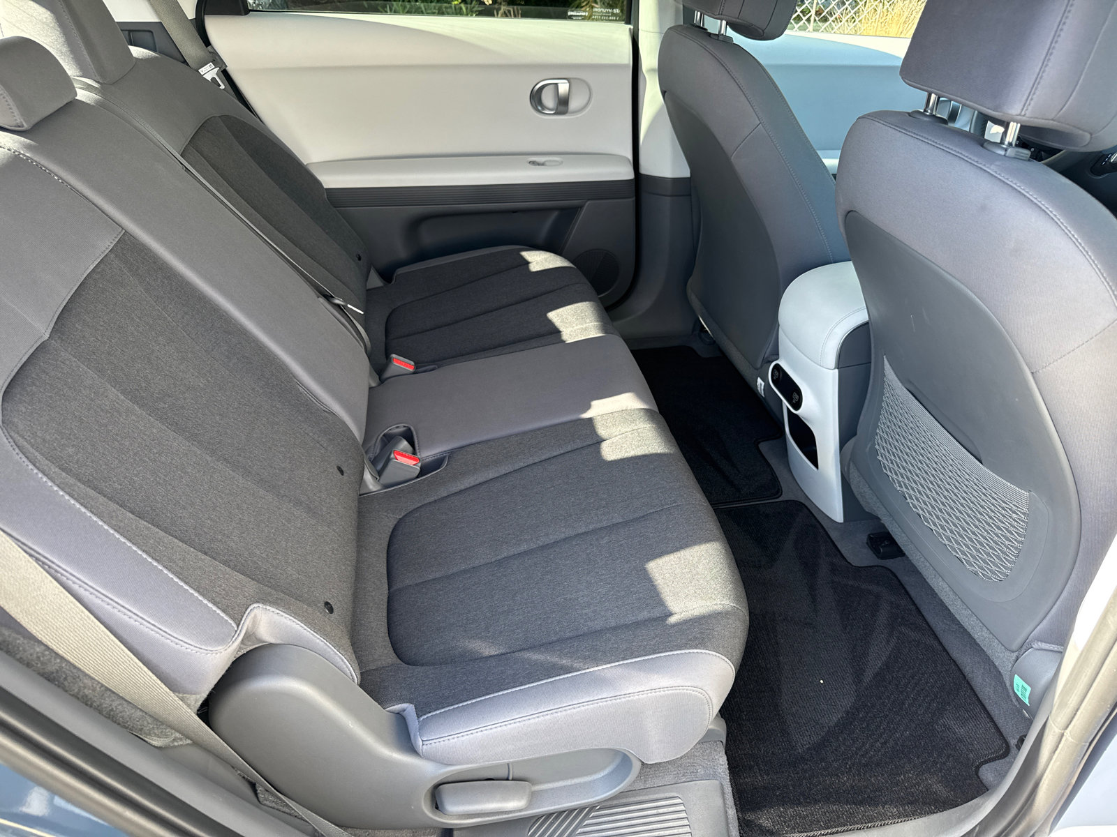 2024 Hyundai Ioniq 5 SE photo 17