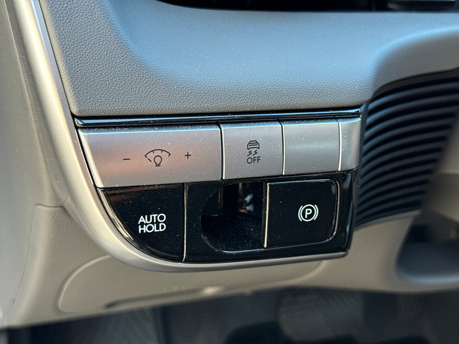 2024 Hyundai Ioniq 5 SE photo 26