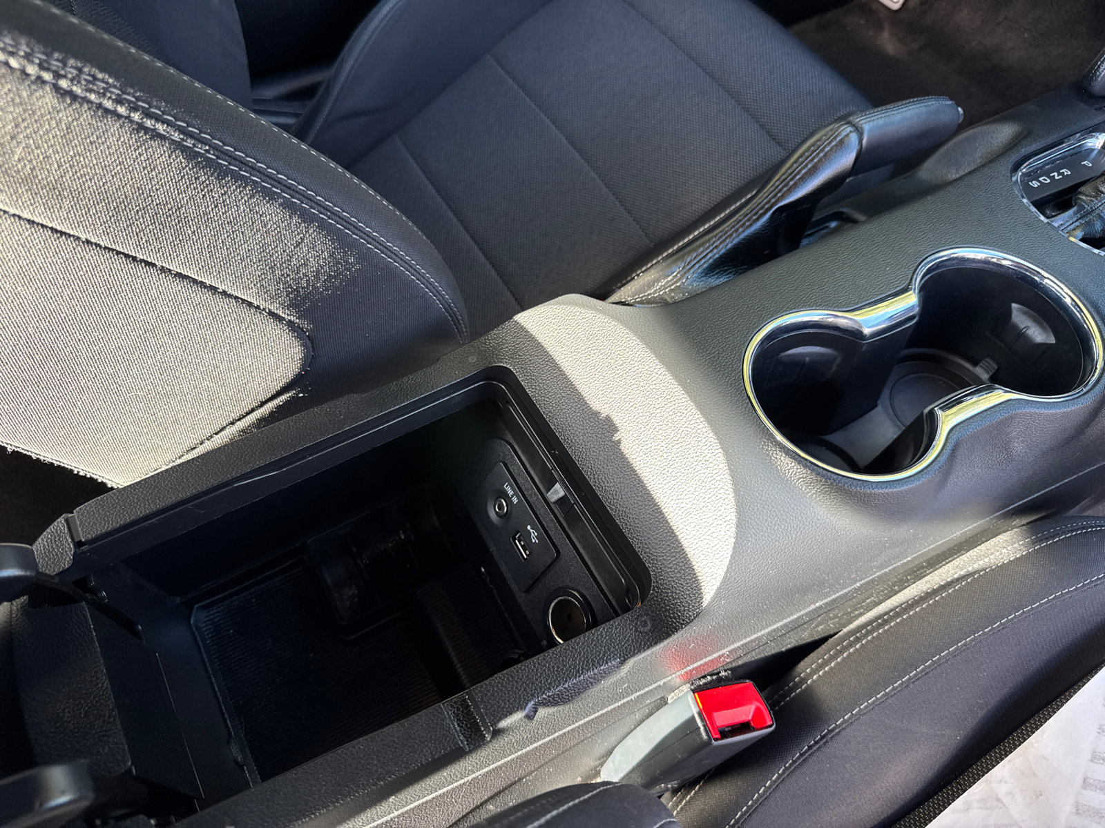 2015 Ford Mustang V6 photo 16