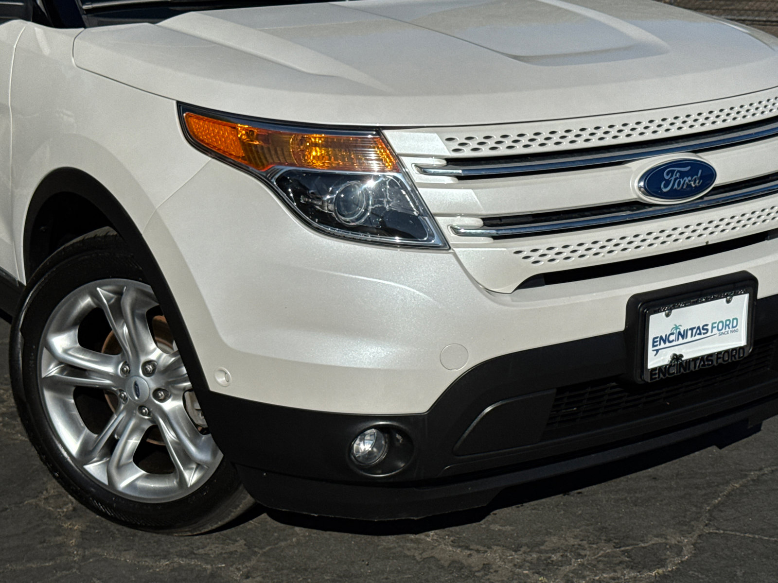 2012 Ford Explorer Limited photo 3
