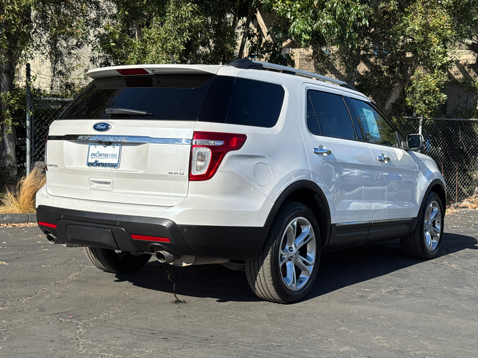 2012 Ford Explorer Limited photo 13