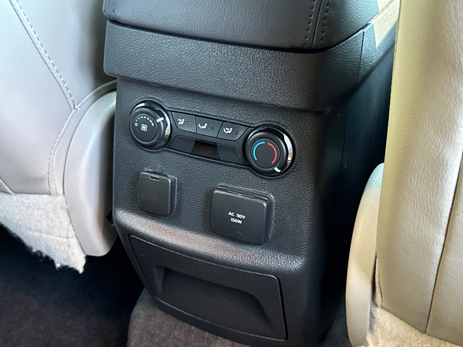 2012 Ford Explorer Limited photo 21