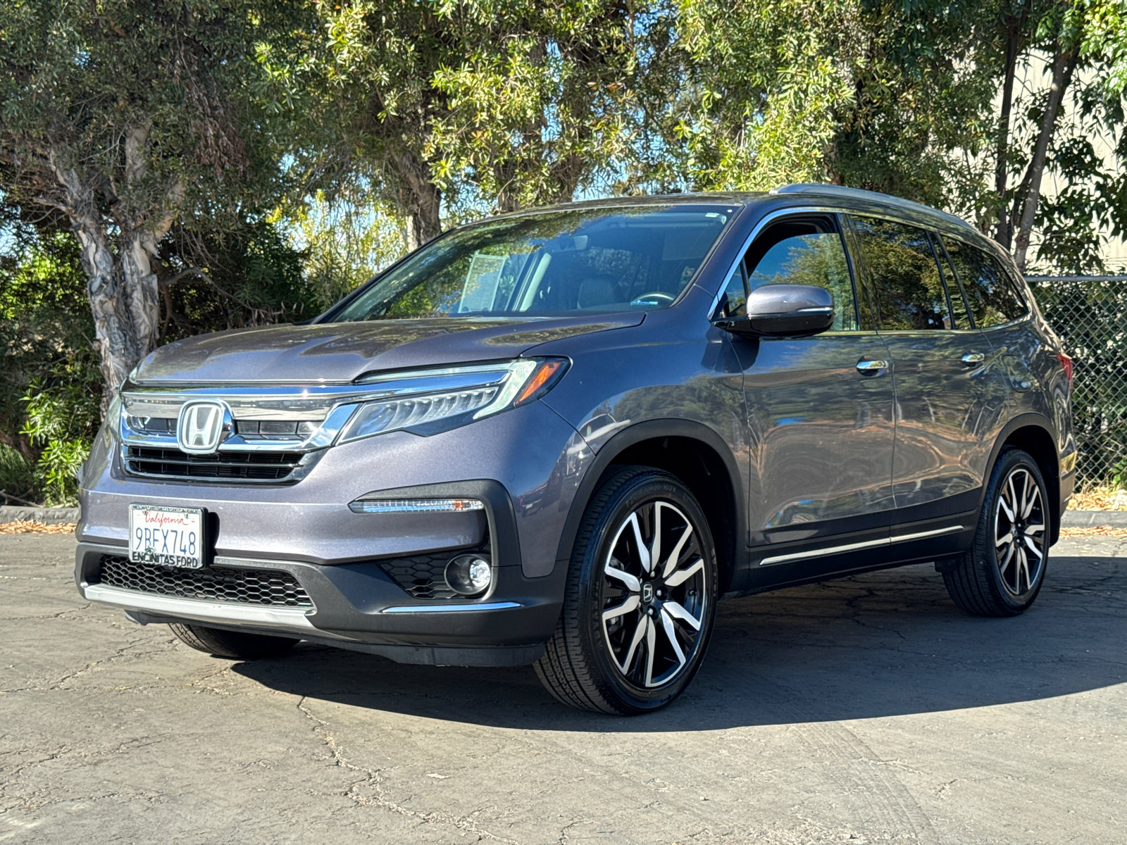 2021 Honda Pilot Touring photo 2