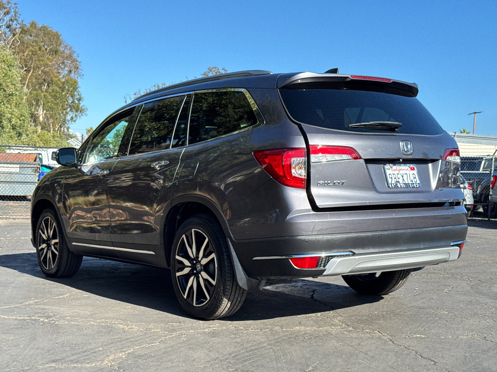 2021 Honda Pilot Touring photo 9