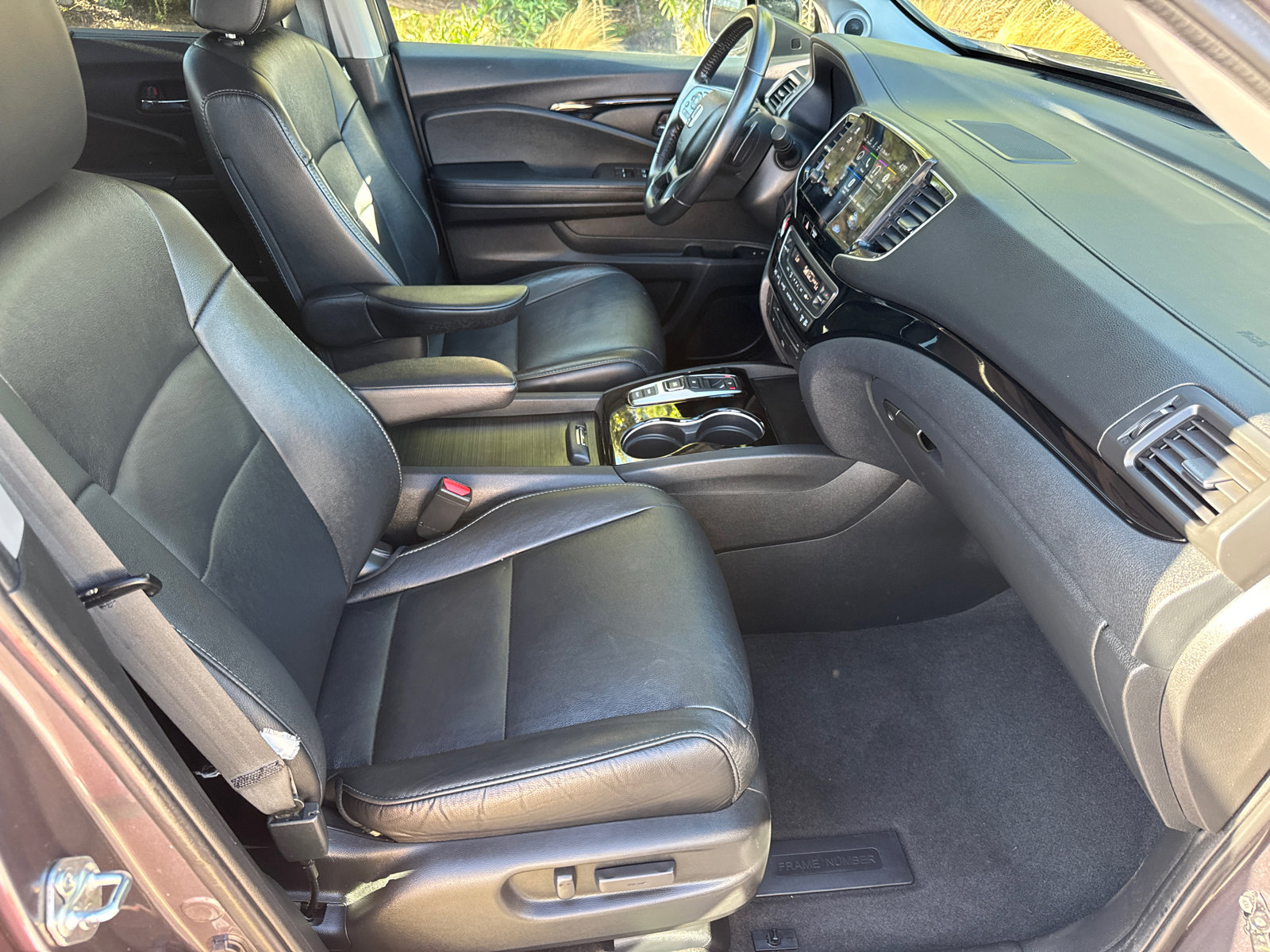 2021 Honda Pilot Touring photo 13
