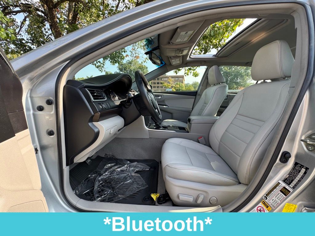 2017 Toyota Camry XLE XSE photo 11