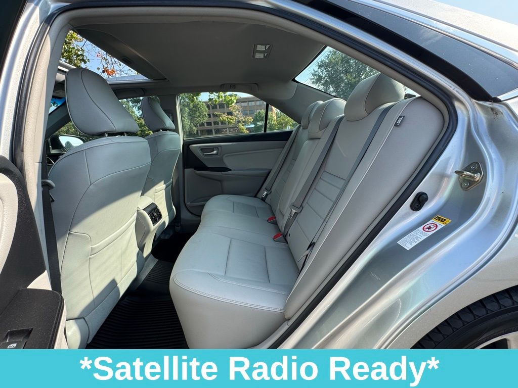 2017 Toyota Camry XLE XSE photo 16