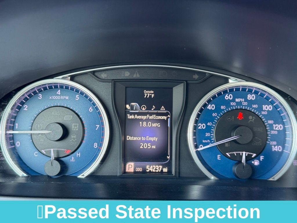 2017 Toyota Camry XLE XSE photo 21