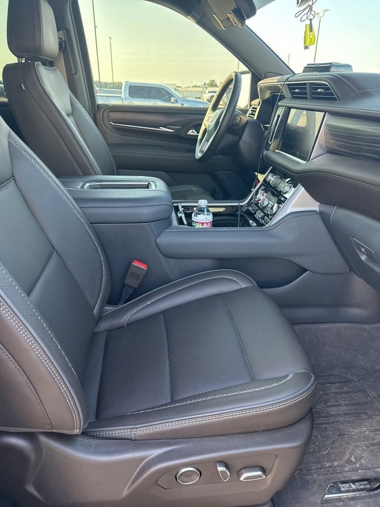 2023 Gmc Yukon XL Denali photo 3