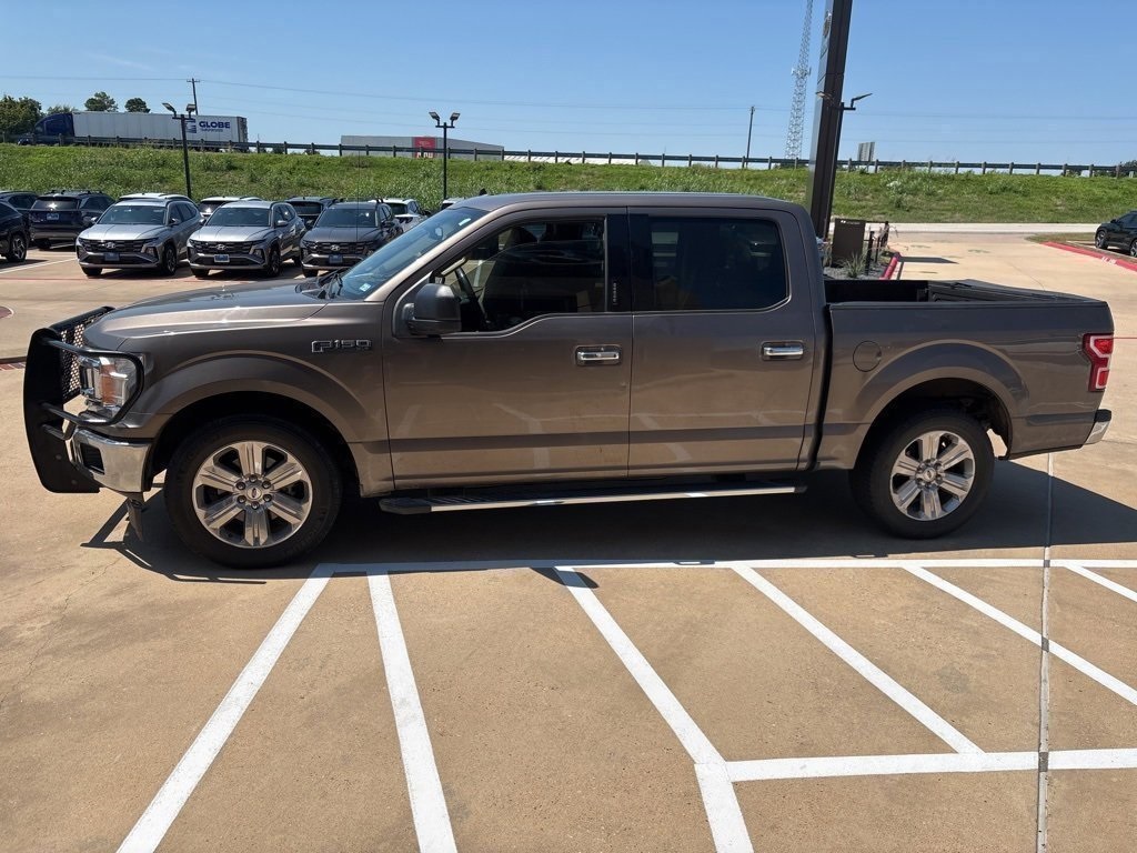 2020 Ford F-150 XLT photo 2