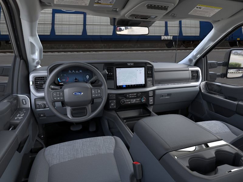 2026 Ford F-250 XLT photo 9
