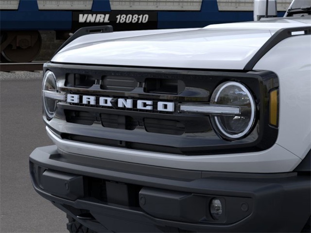 2025 Ford Bronco Outer Banks photo 17