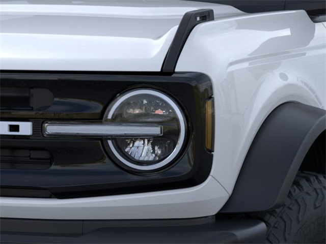 2025 Ford Bronco Outer Banks photo 18