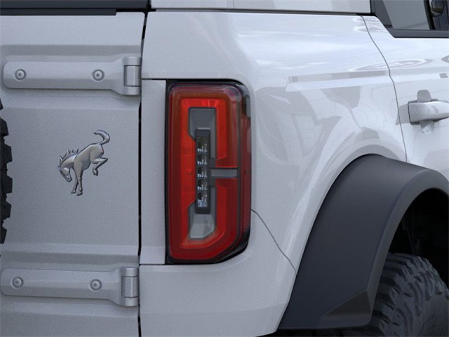 2025 Ford Bronco Outer Banks photo 21