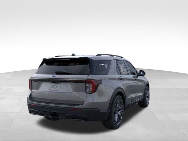 2025 Ford Explorer ST-Line photo 6