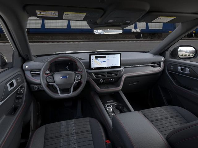 2025 Ford Explorer ST-Line photo 7