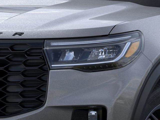 2025 Ford Explorer ST-Line photo 15