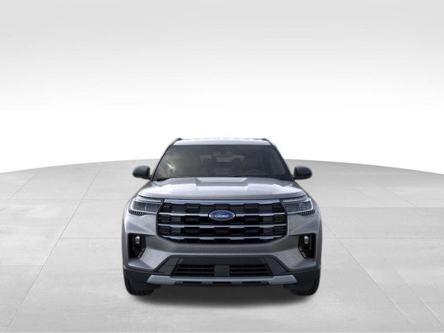 2025 Ford Explorer photo 5