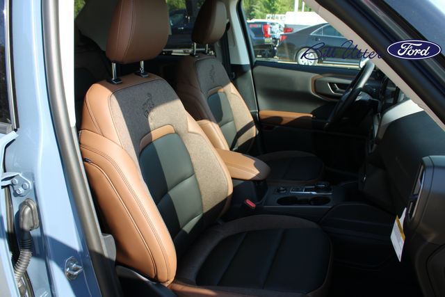 2025 Ford Bronco Sport Outer Banks photo 7