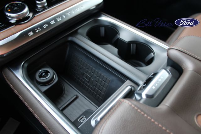 2025 Ford Expedition King Ranch photo 9