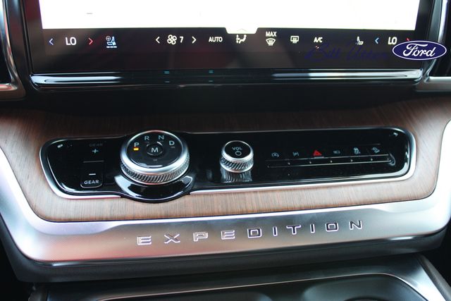 2025 Ford Expedition King Ranch photo 10