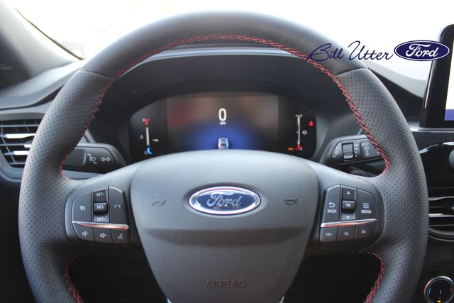 2026 Ford Escape ST-Line photo 15