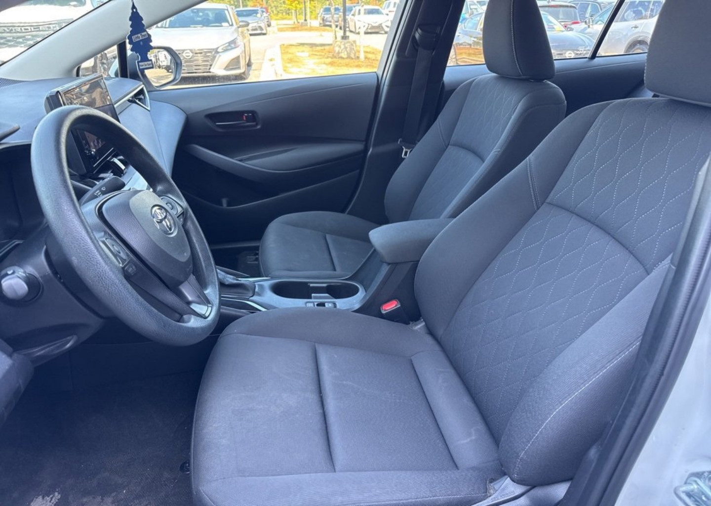Used 2023 Toyota Corolla LE with VIN 5YFB4MDE5PP043811 for sale in Northfield, Minnesota