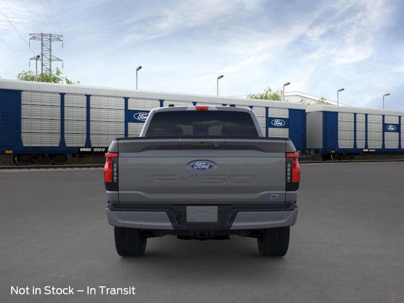 2025 Ford F-150 Lightning photo 3