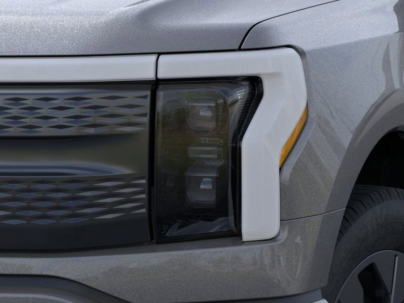 2025 Ford F-150 Lightning photo 15