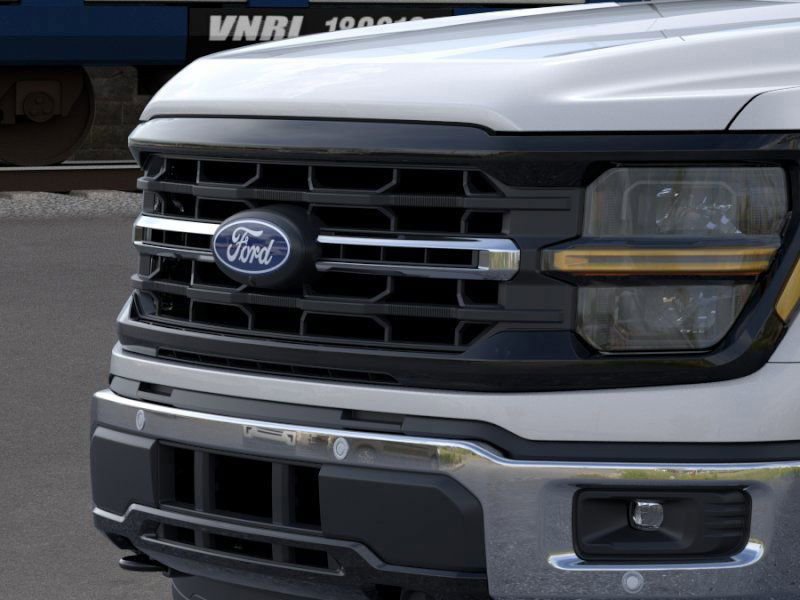 2025 Ford F-150 XLT photo 17
