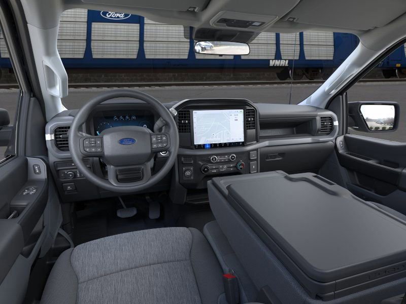 2025 Ford F-150 XL photo 9