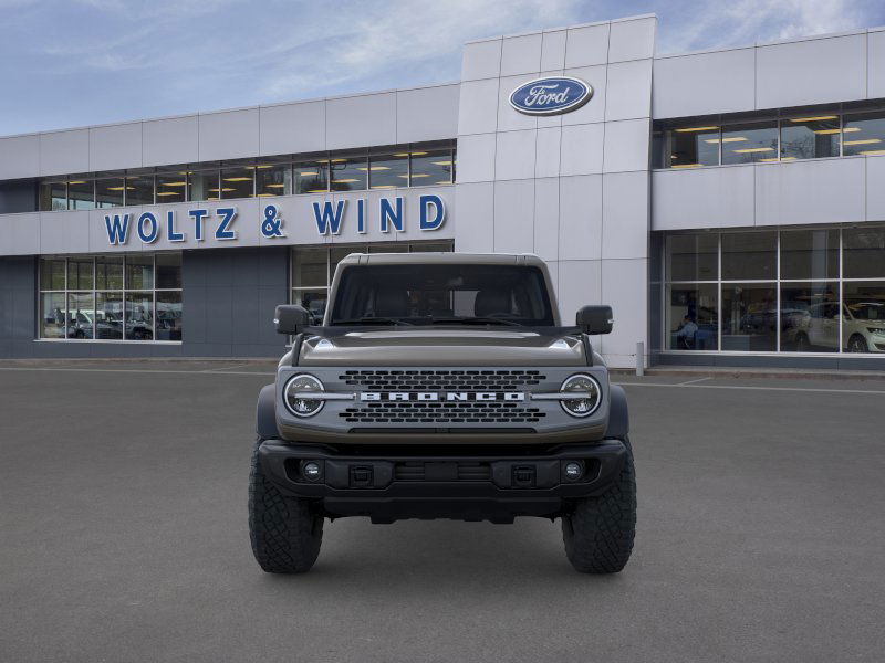 2025 Ford Bronco Badlands photo 3