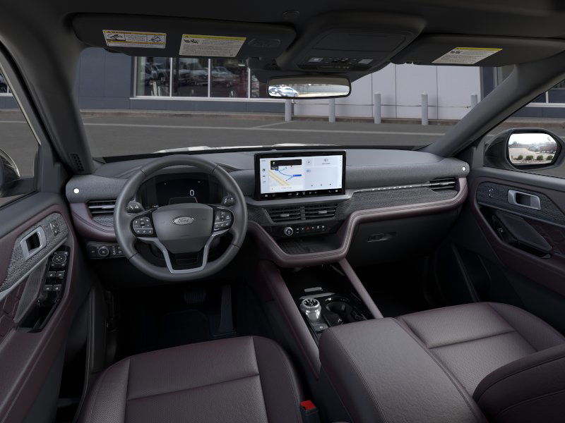 2025 Ford Explorer Platinum photo 8