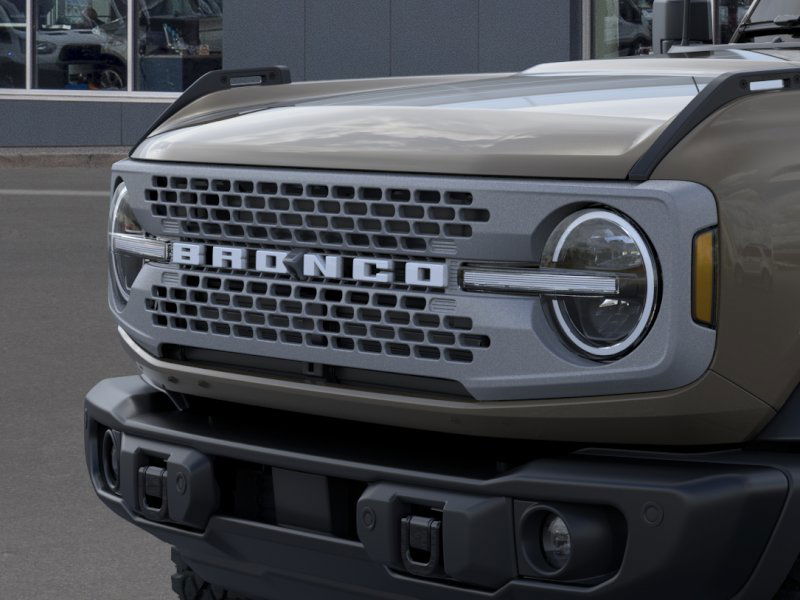 2025 Ford Bronco Badlands photo 15