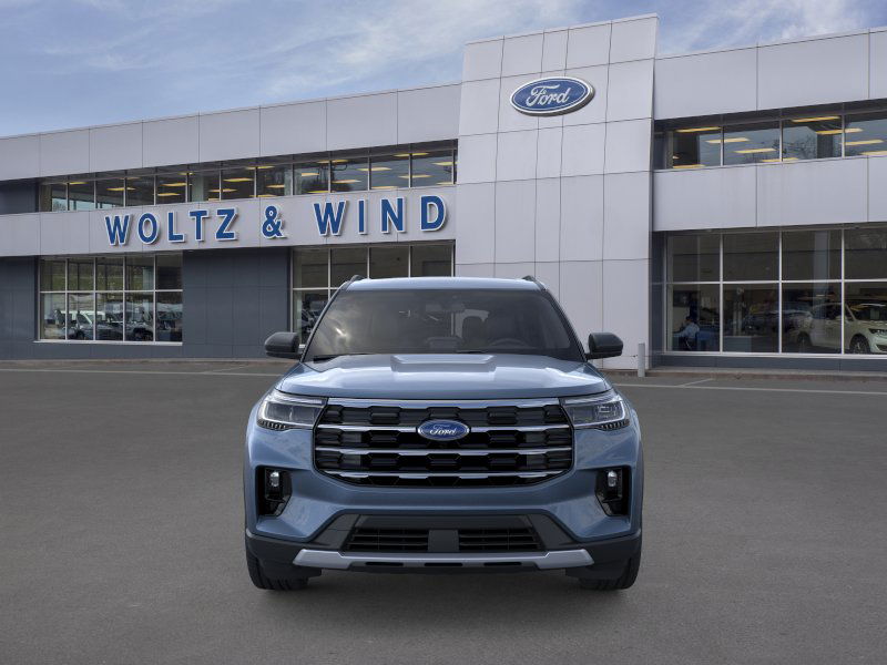 2025 Ford Explorer photo 4