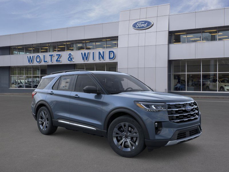 2025 Ford Explorer photo 5