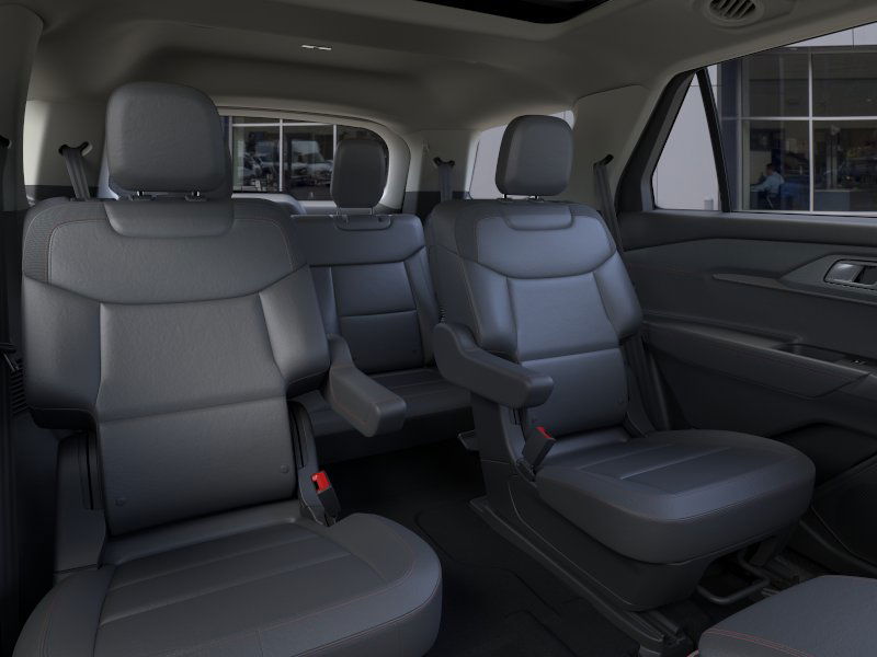2025 Ford Explorer photo 8