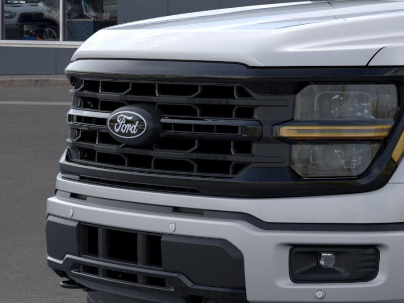 2025 Ford F-150 XLT photo 17