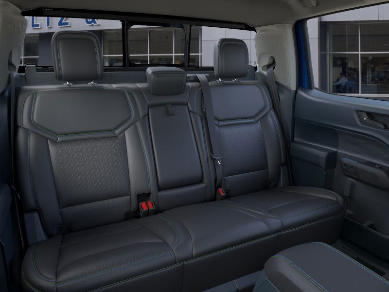 2025 Ford Maverick photo 11