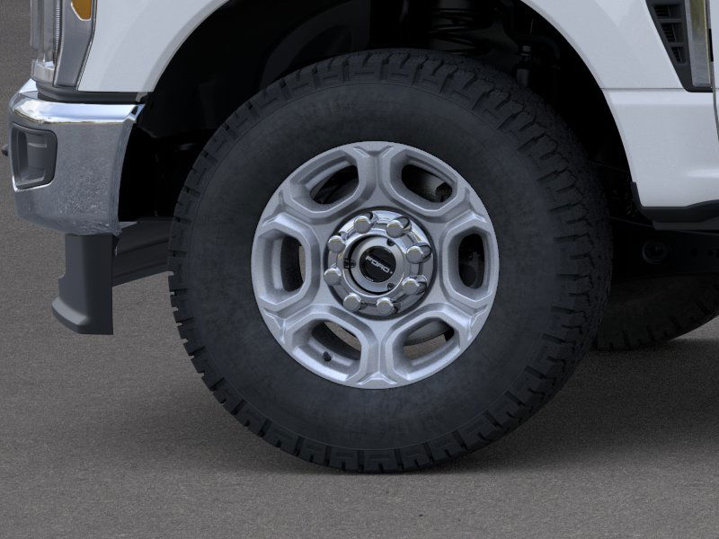 2026 Ford F-350 XLT photo 16