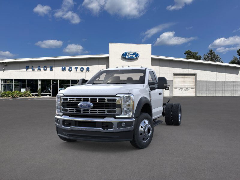 2026 Ford F-550 photo 2