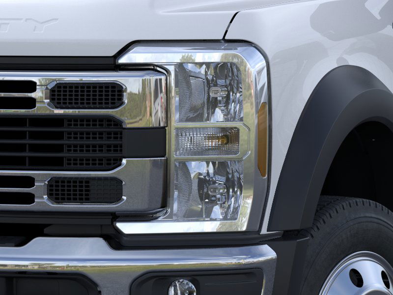 2026 Ford F-550 photo 18