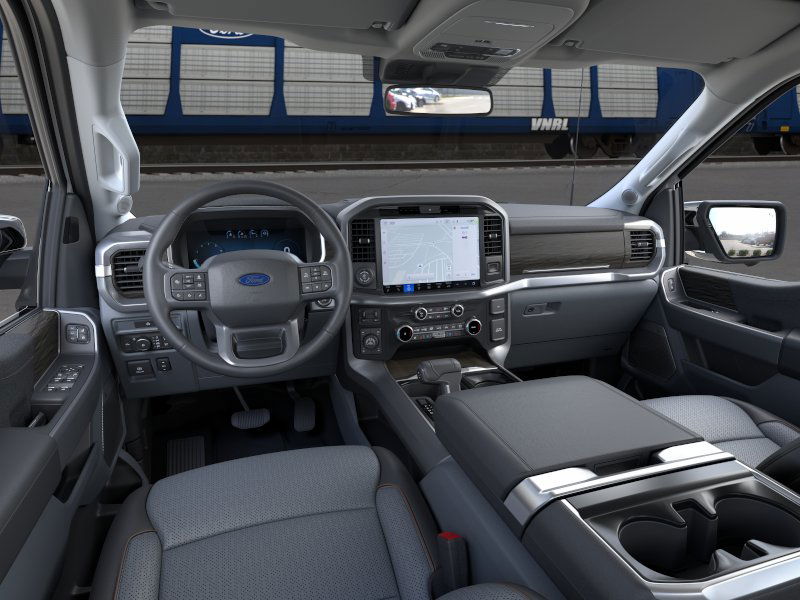 2025 Ford F-150 Lariat photo 9