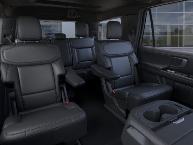 2025 Ford Expedition Platinum photo 13