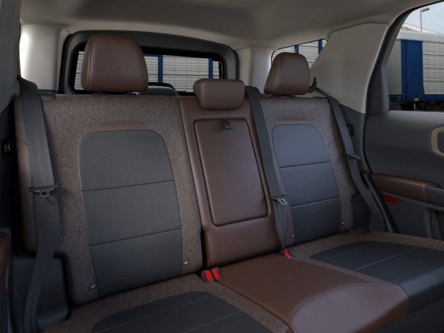 2025 Ford Bronco Sport Outer Banks photo 13